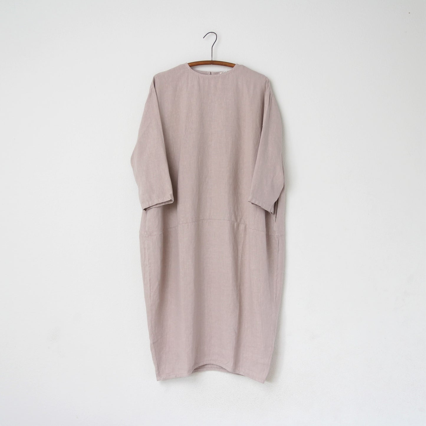Black Crane Linen Long Bud Dress - Stone
