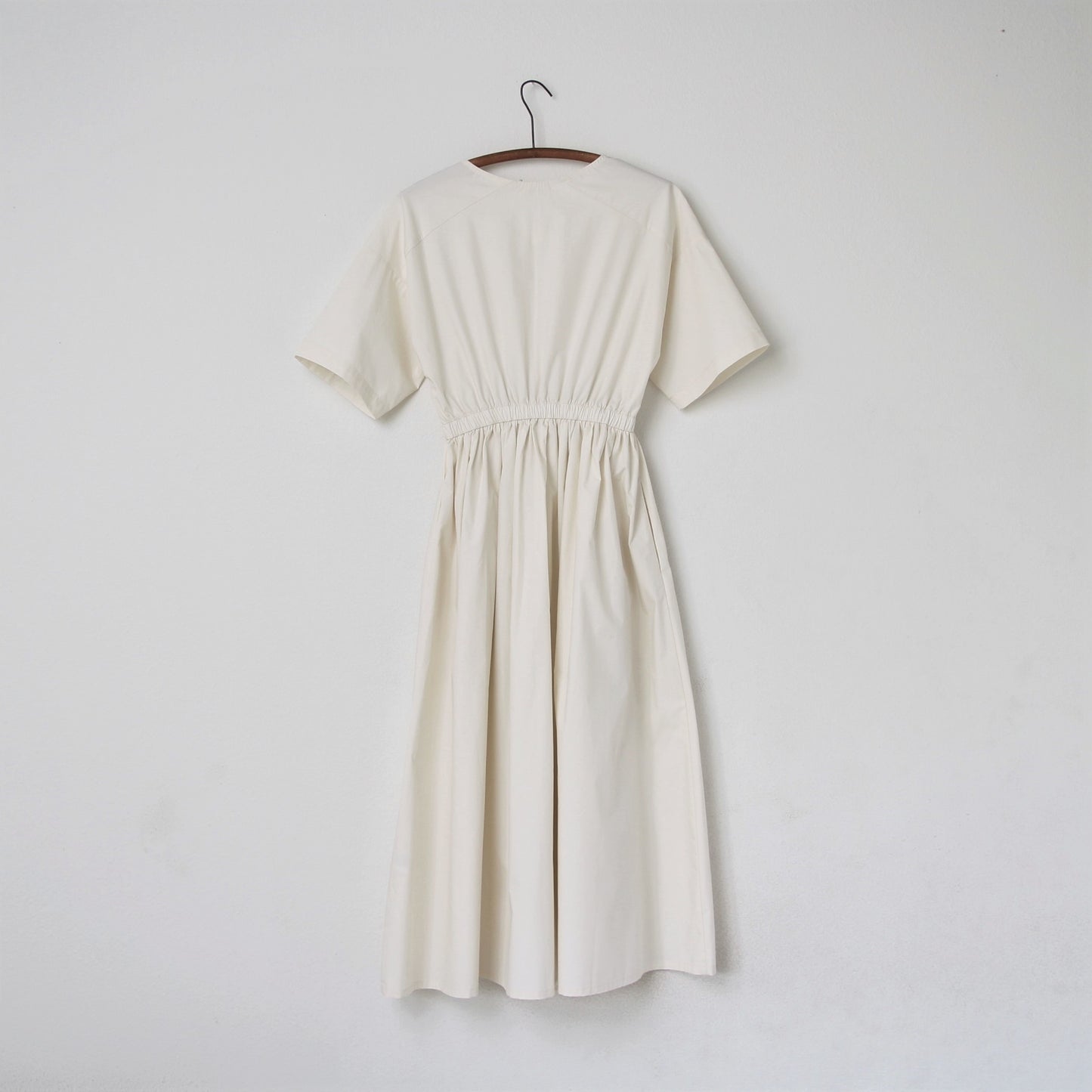 Black Crane Pleated Dress - Cloud