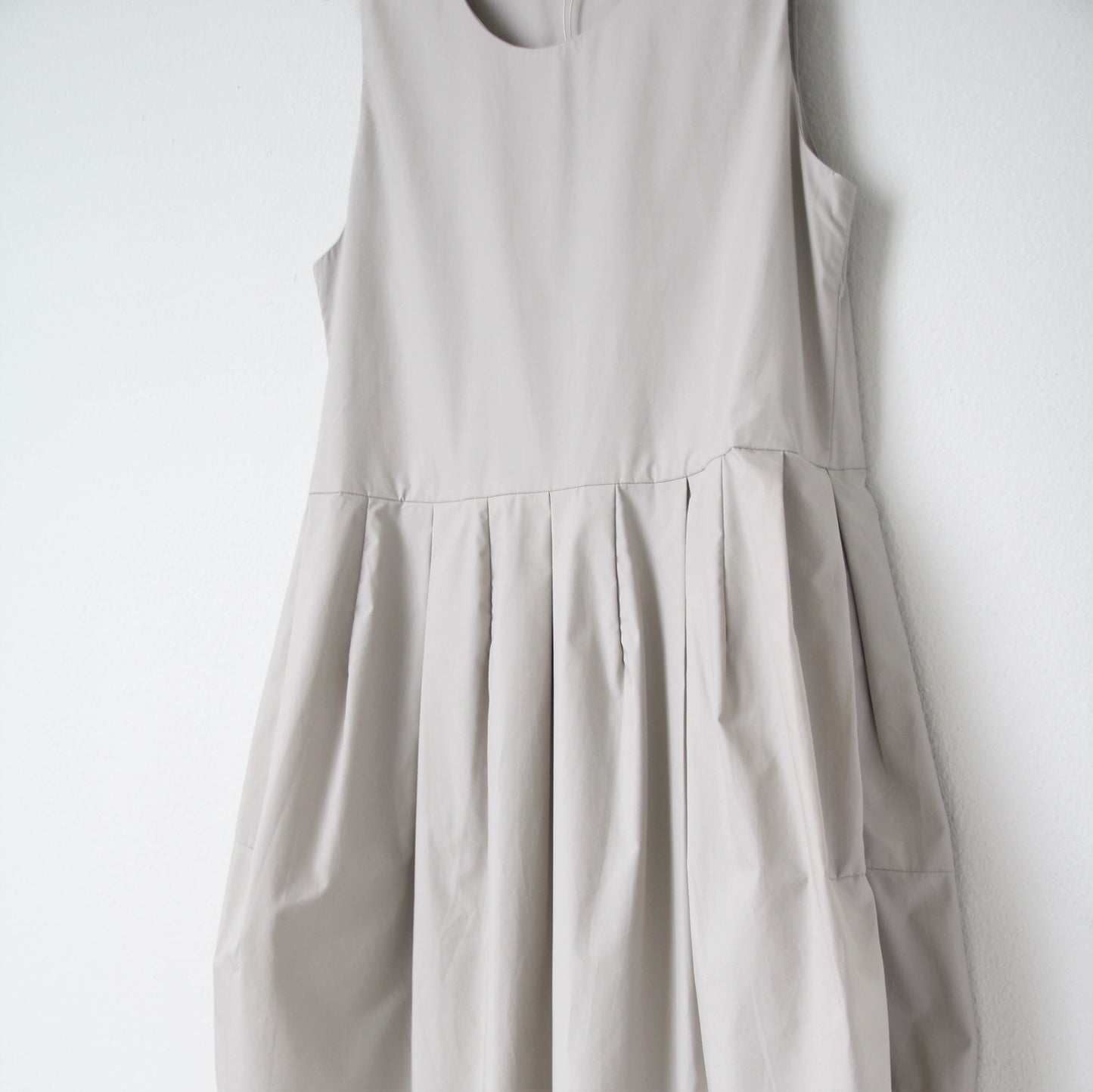 Black Crane Tulip Dress - Stone