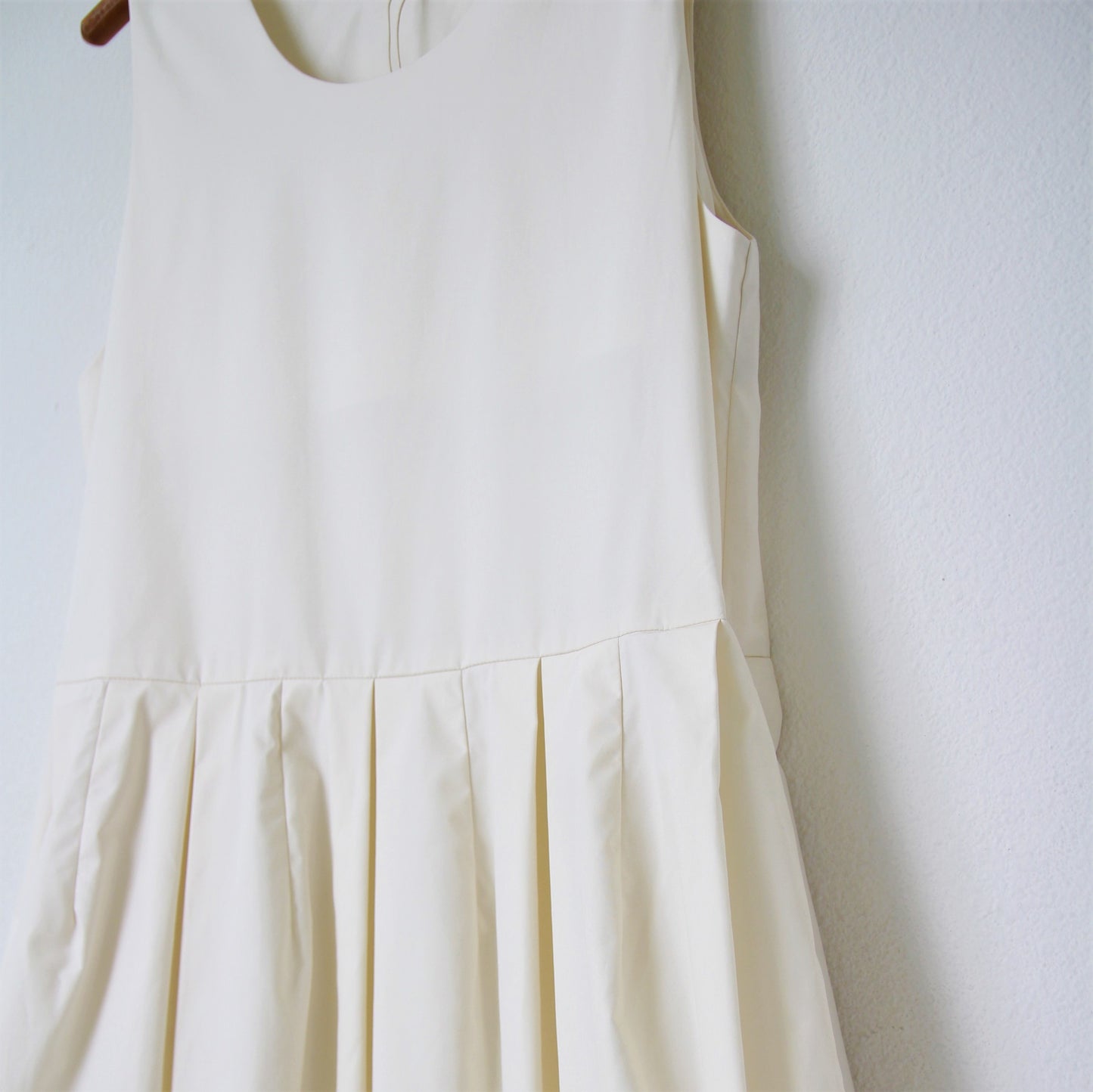 Black Crane Tulip Dress - Cloud