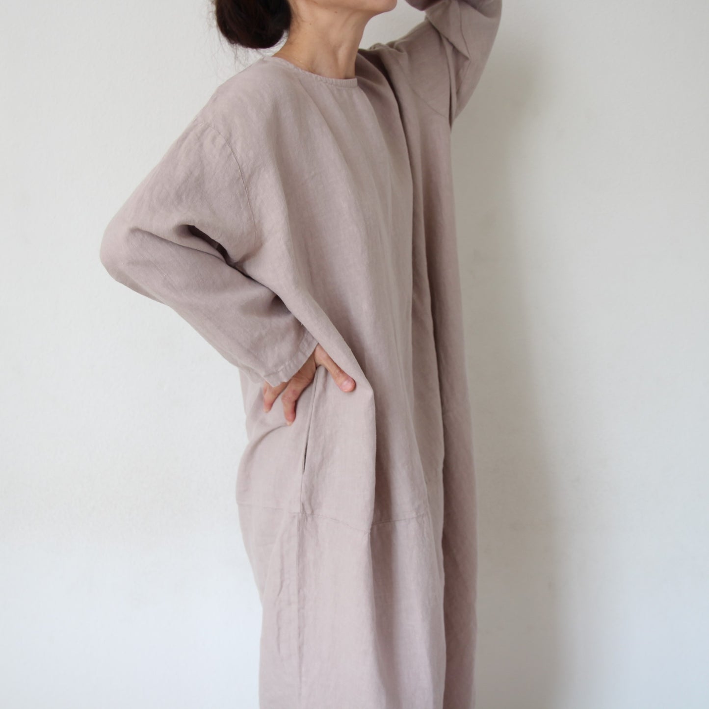 Black Crane Linen Long Bud Dress - Stone