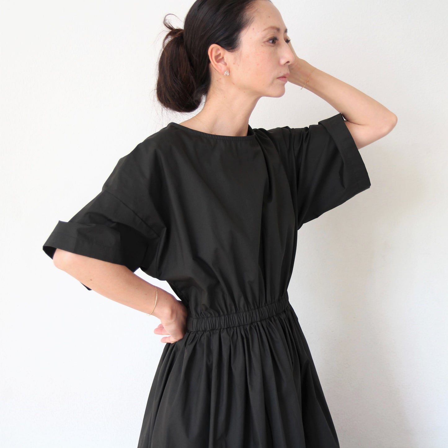 Black Crane Pleated Dress - Shadow