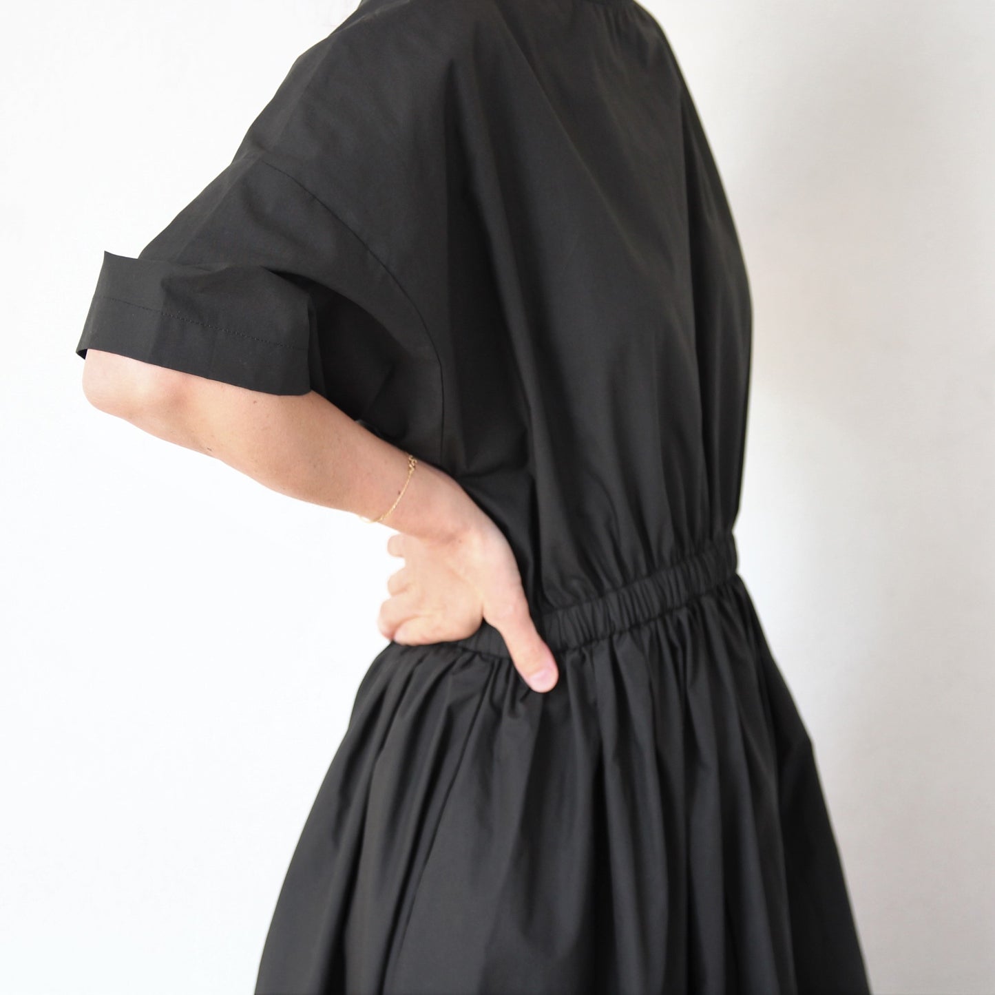 Black Crane Pleated Dress - Shadow