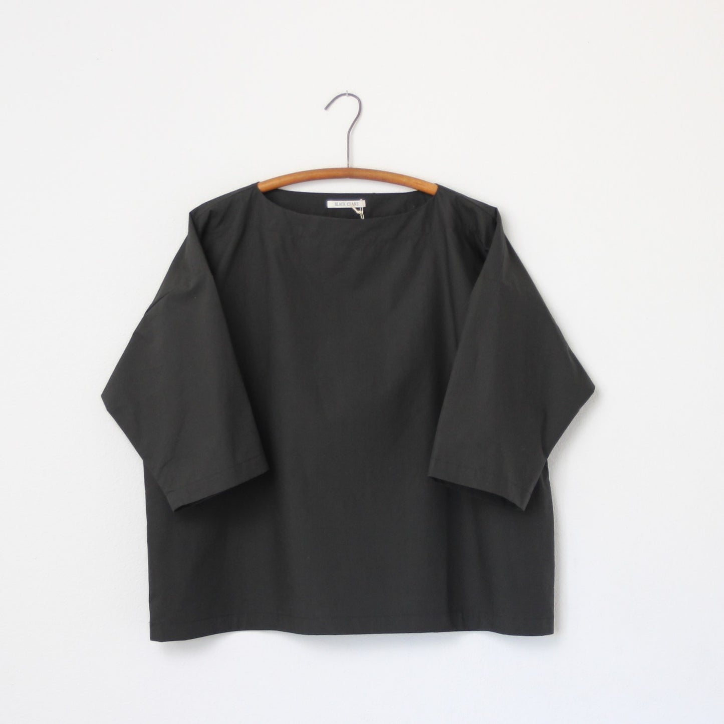 Black Crane Boat Neck - Shadow