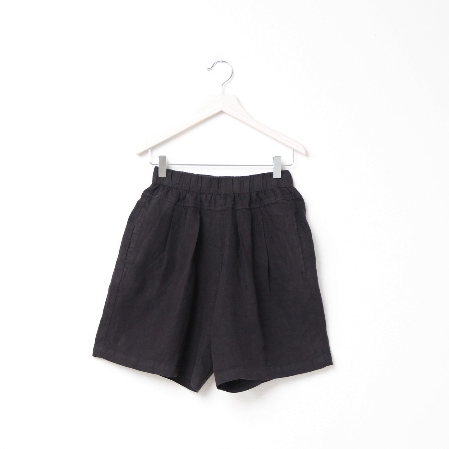 Black Crane Linen Carpenter Shorts - Black
