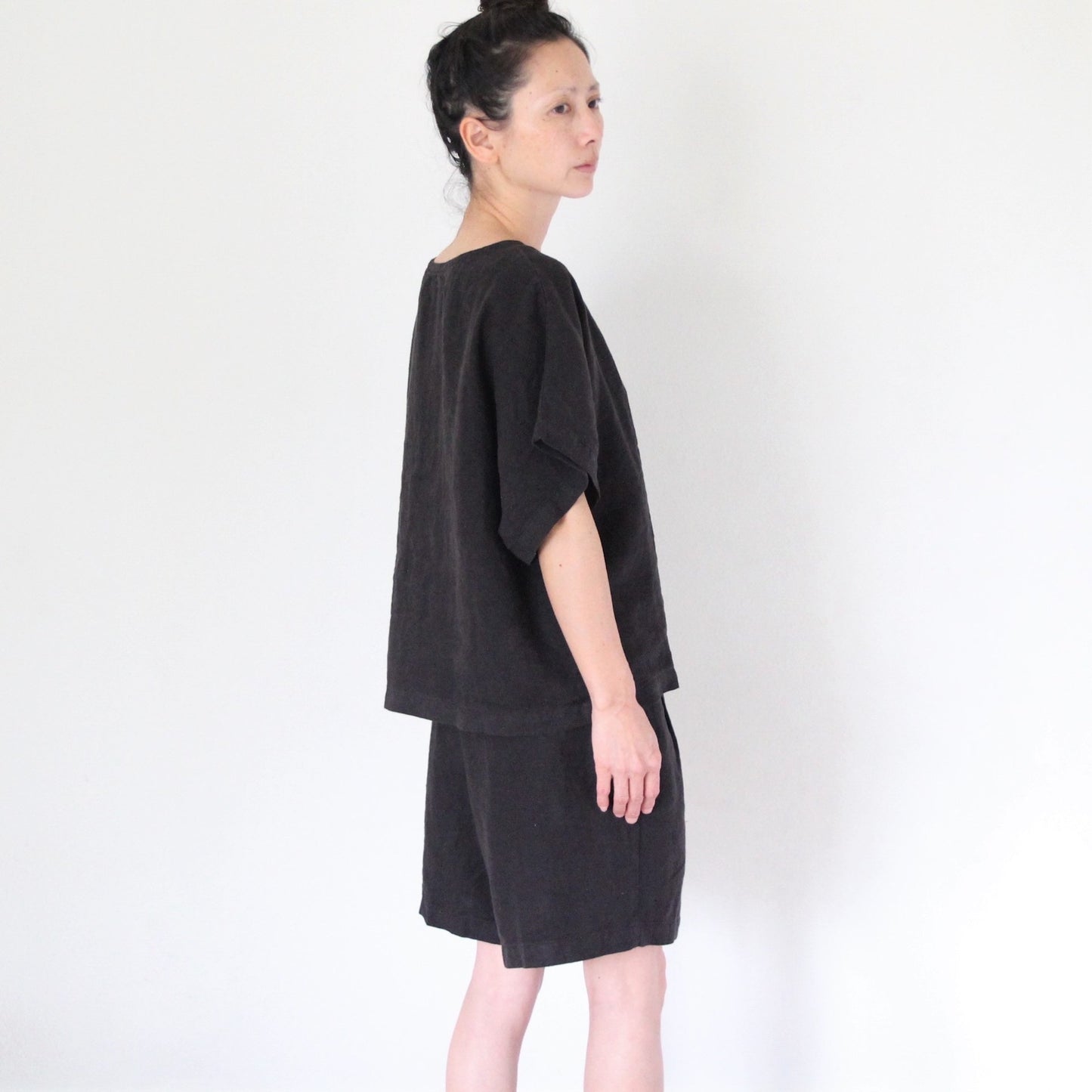 Black Crane Linen Box Top - Black