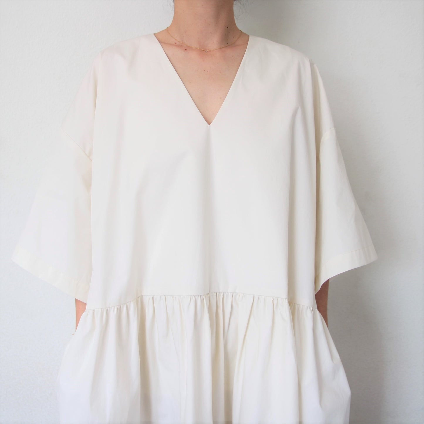 Black Crane V Neck Dress - Cloud